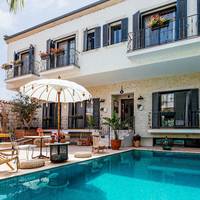 Alachi Hotel