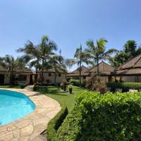 Ahadi Lodge