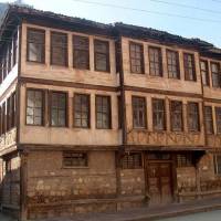 Uğurlu Konakları