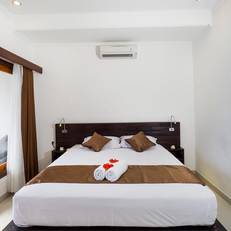 Nyuh Gading Home Stay