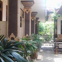 Pondok Satwa Homestay Kuta