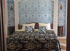 Bibi-Khanym Hotel