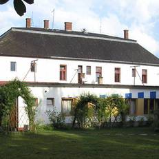 Hullam Hostel