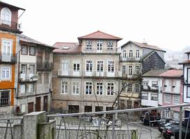 Trovador City Guest House