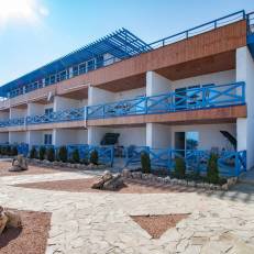 Maverick House