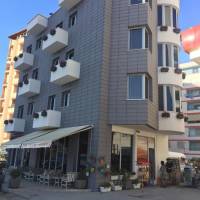 Fjortes Hotel