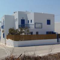 Heliotropio Studios & Apartments