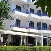 Hotel Ari
