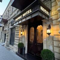 Midway Hotel