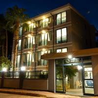 Opera Suites Hotel