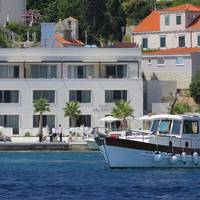 Kalamota Beach House
