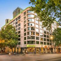 Holiday Inn Melbourne on Flinders
