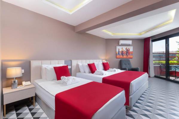 Feniks Hotel