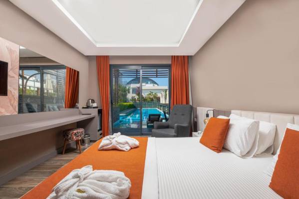 Feniks Hotel