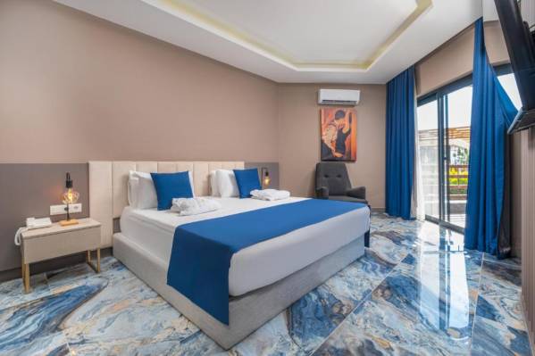 Feniks Hotel