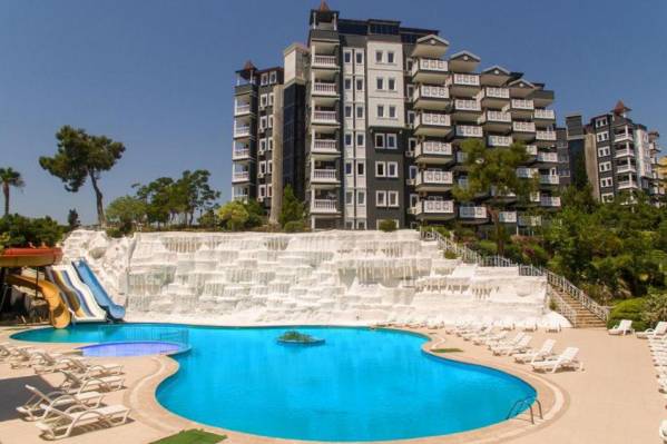Fun Hill Resort Hotel