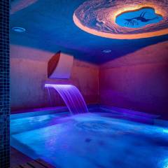 Sadu Hotel