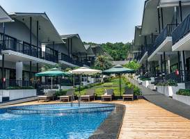 Oralia Resort