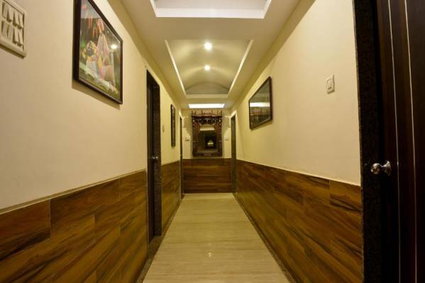 Baga Retreat, Near Titos Lane