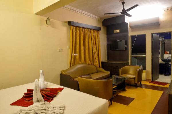 Baga Retreat, Near Titos Lane