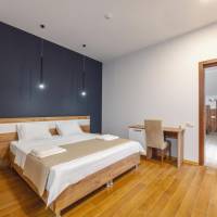 10 Keys Boutique Hotel