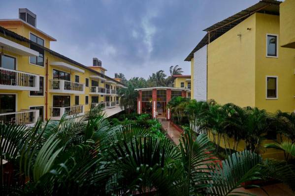 Sea Breeze Sarovar Portico Varca Goa