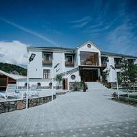 Lakeside Hotel & Spa