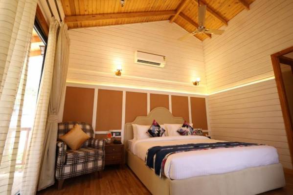 Aaristo Beach Resort and Spa