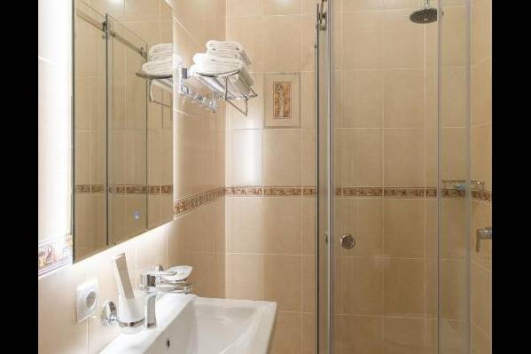 Altyn Bulak Lakeside Resort