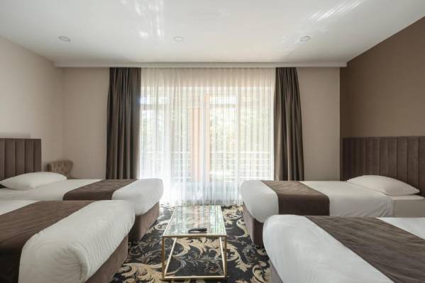 Altyn Bulak Lakeside Resort