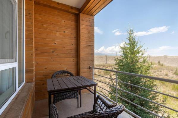 Altyn Bulak Lakeside Resort