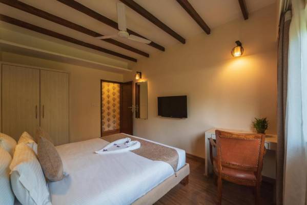 Evoke Premium Candolim