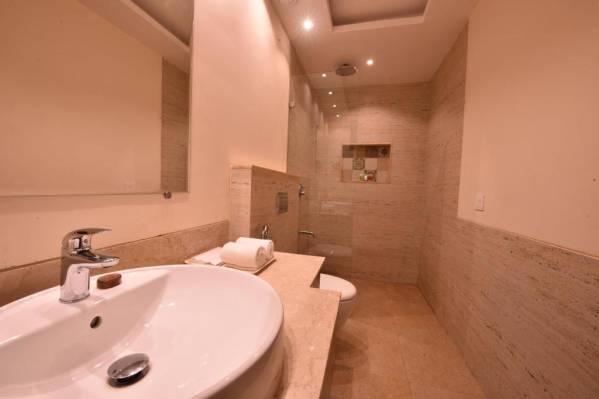 Evoke Premium Candolim