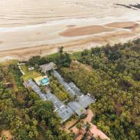 Foxoso LA Beach Resort