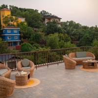 Locomo Boutique, Morjim - Stay Work Eat
