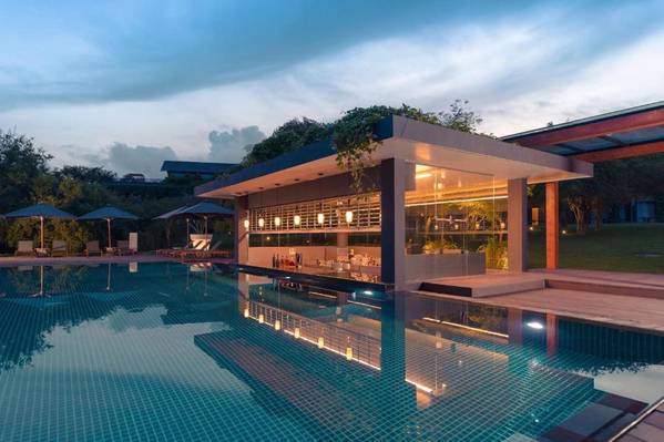 Doubletree By Hilton Weerawila Rajawarna Resort