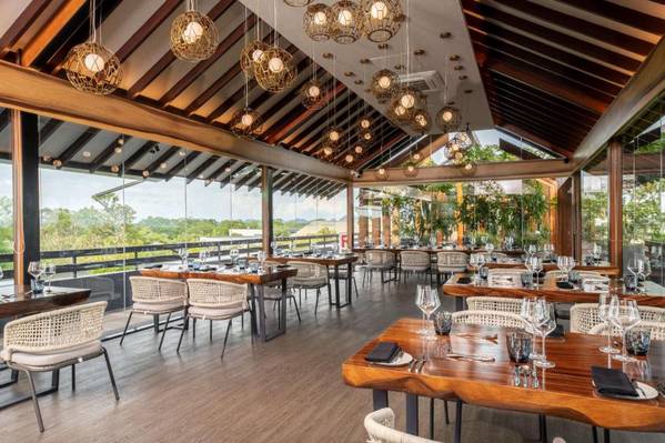 Doubletree By Hilton Weerawila Rajawarna Resort