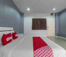 OYO 75389 Pandora House