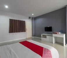 OYO 75389 Pandora House