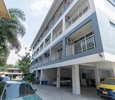 OYO 75389 Pandora House