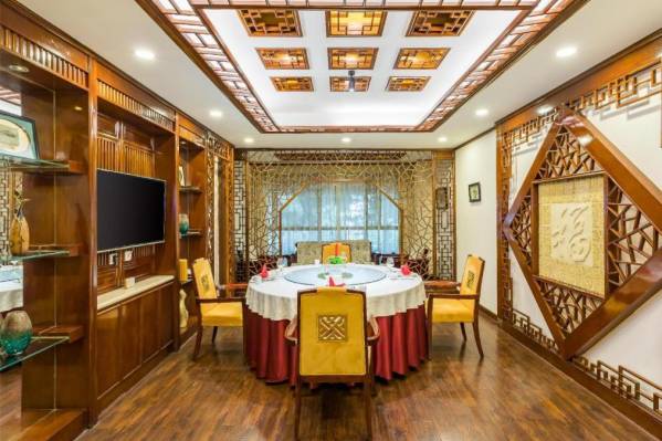 West International Trade Grand Hotel