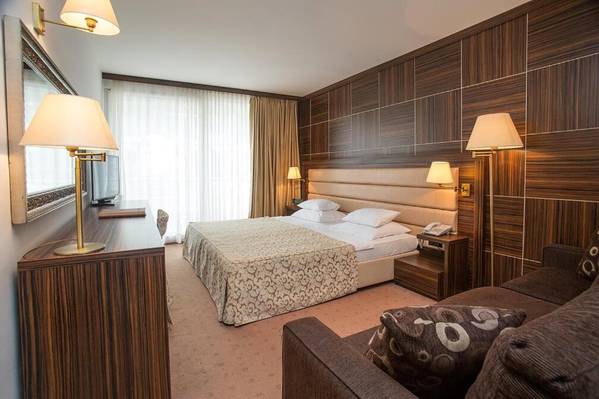Palas Lux