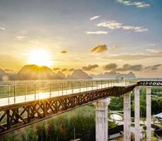 Beyond Skywalk Nangshi