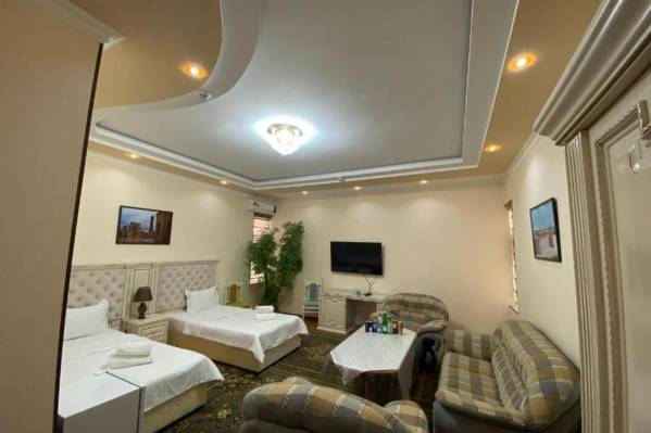 Amina Hotel