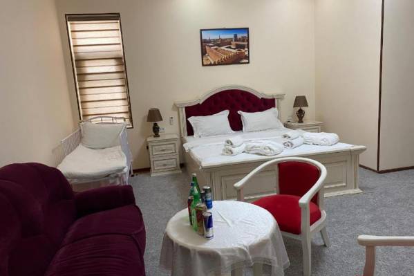 Amina Hotel