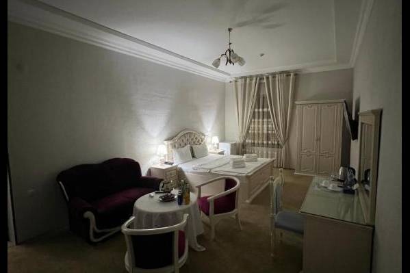 Amina Hotel