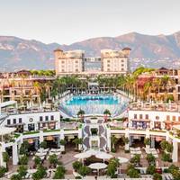 Cratos Premium Hotel