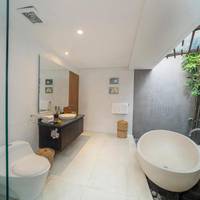 Canggu Circle Villa by Ini VIE Hospitality