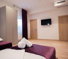 5 Wood Hotel & SPA