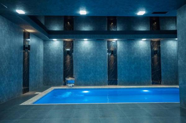 5 Wood Hotel & SPA